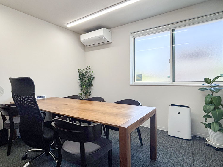 事務所内の様子